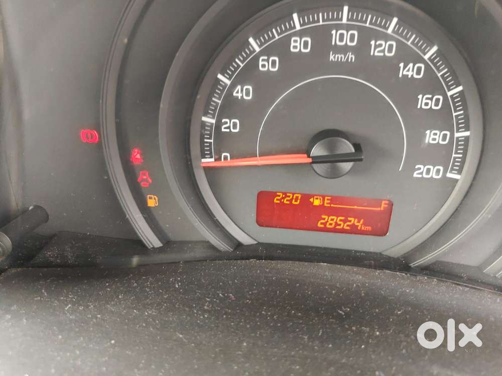 Maruti Suzuki Swift Vvt Lxi, 2021, Petrol