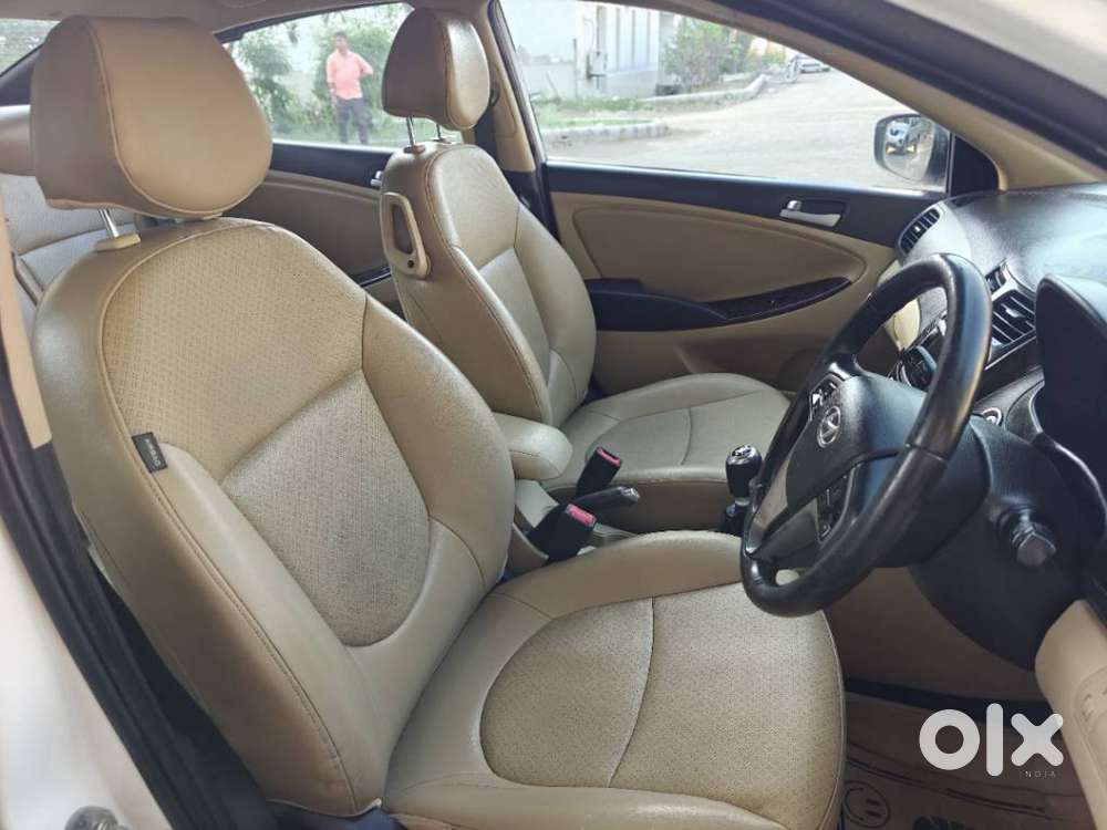 Hyundai Verna 1.6 Sx (o) Vtvt, 2015, Petrol