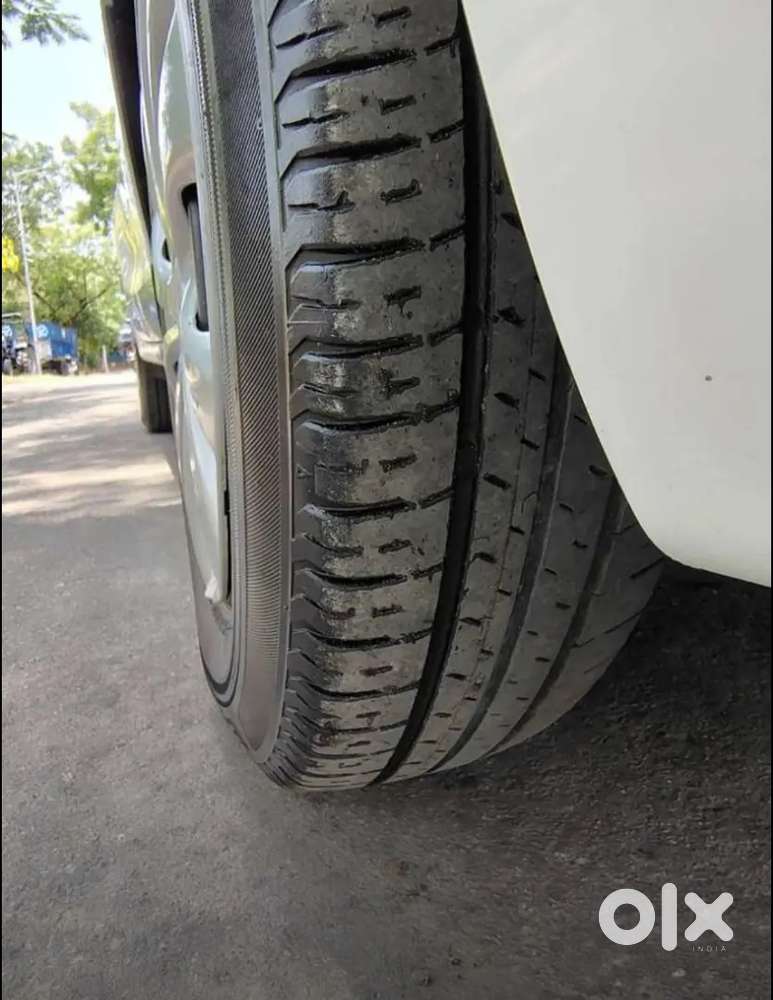 Maruti Suzuki Swift 2023 Petrol Well Maintained