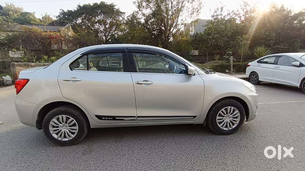 Maruti Suzuki Swift Dzire Vxi(o) Amt, 2018, Petrol