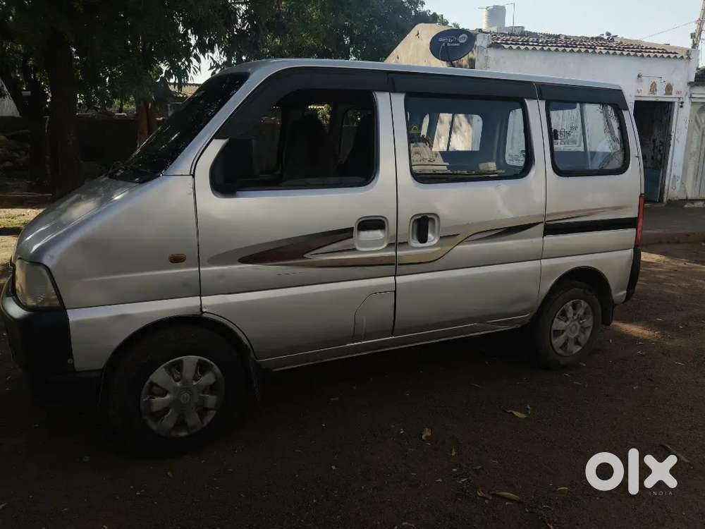 Maruti Suzuki Eeco 5 2012