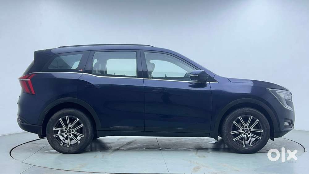 Mahindra Xuv700 2.0 Ax 7 Petrol At Str, 2022, Petrol