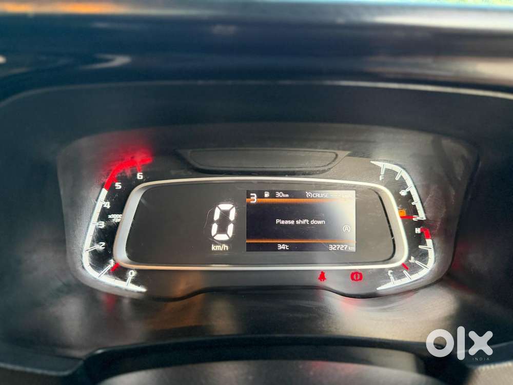 Kia Sonet 1.5 Htx Plus Diesel Imt Dual Tone, 2023, Diesel