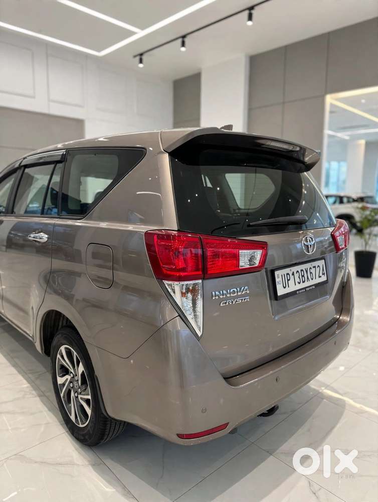 Toyota Innova Crysta 2.4 G Mt, 2022, Diesel