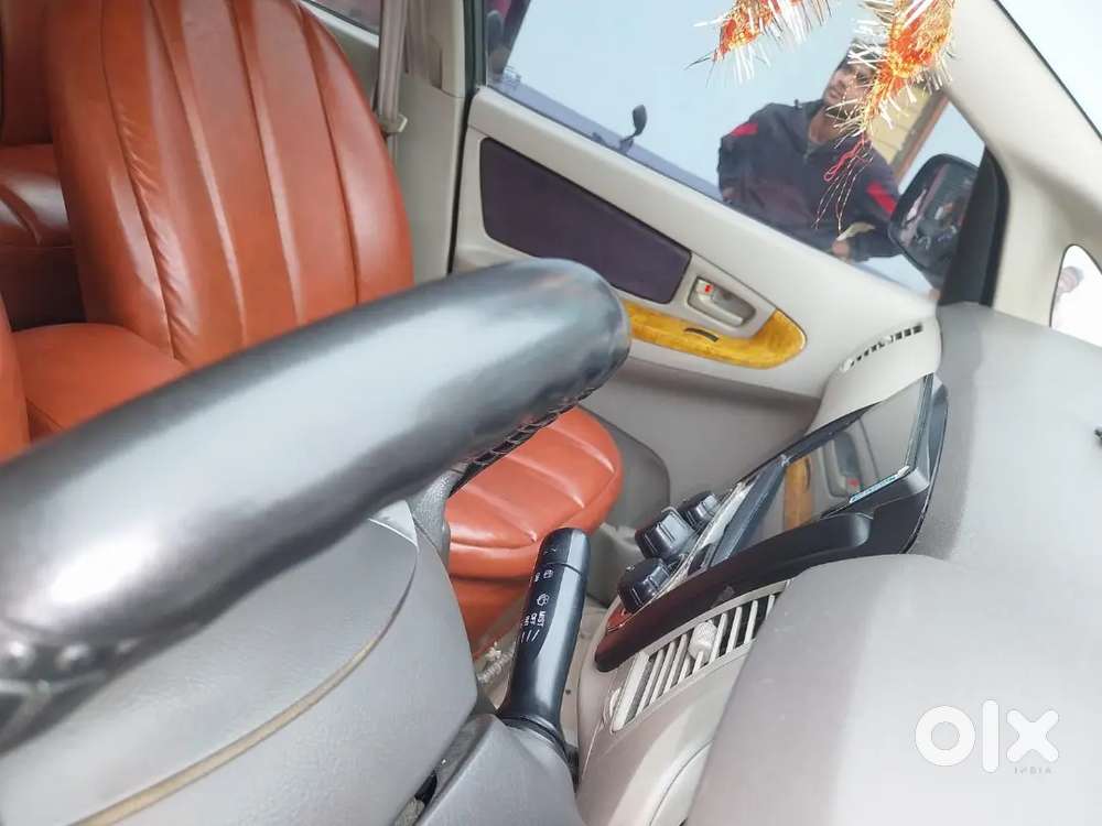 Toyota Innova Hycross 2013