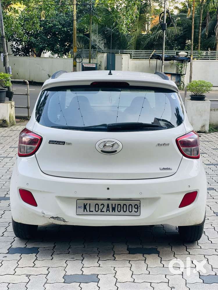 Hyundai Grand I10 2013-2016 At Sportz, 2015, Petrol