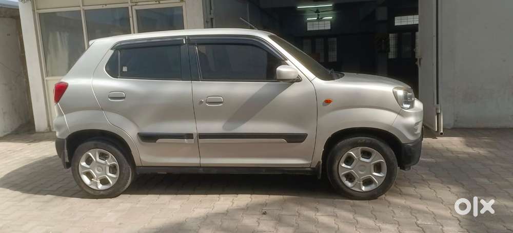 Maruti Suzuki S-presso Vxi At, 2022, Petrol