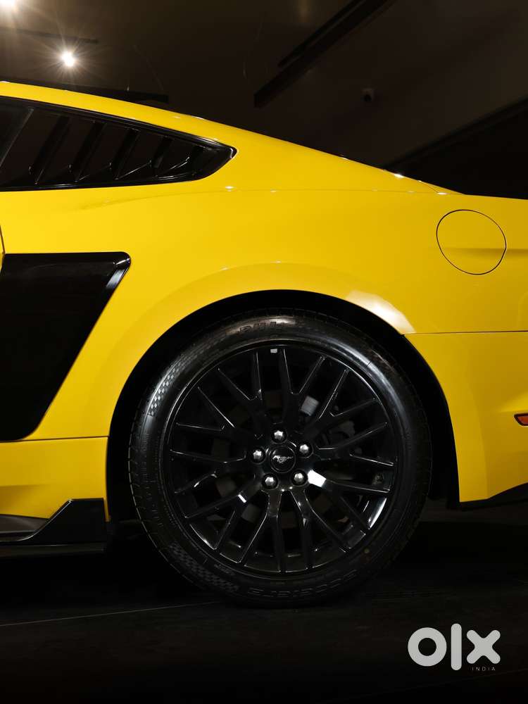 Ford Mustang V8, 2019, Petrol