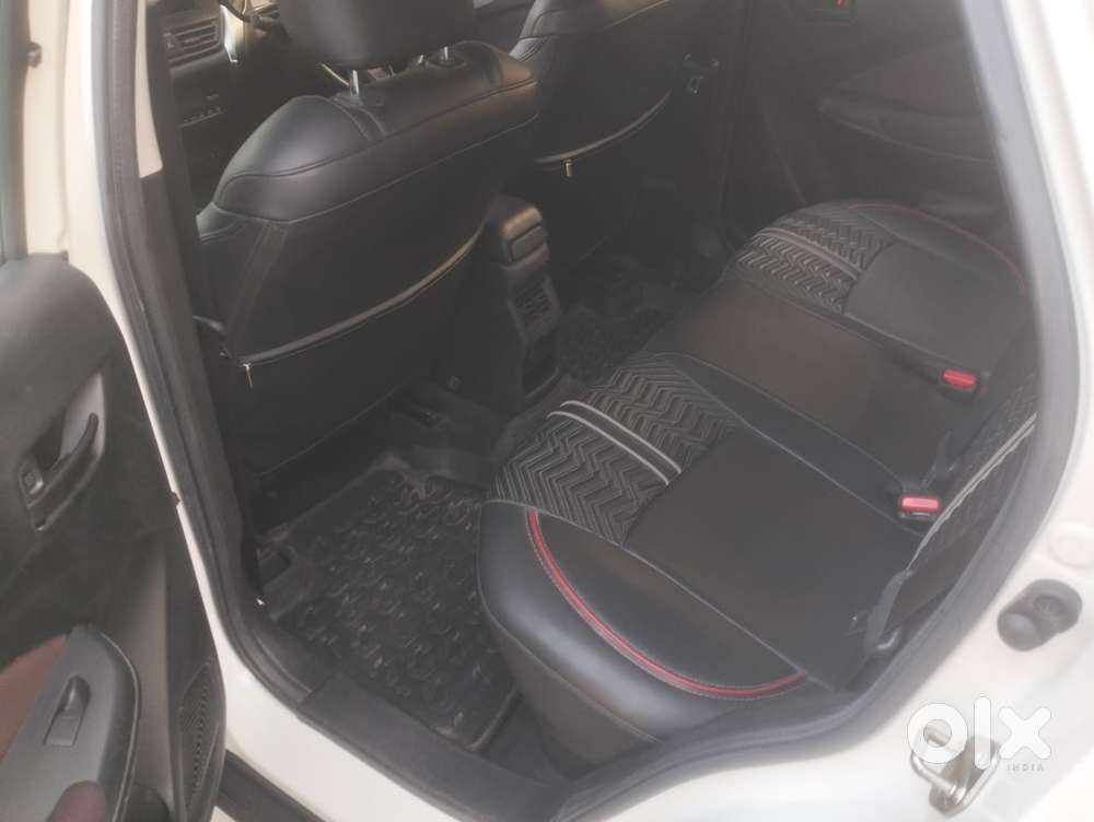 Maruti Suzuki Fronx Delta 1.2 Ags, 2023, Cng & Hybrids