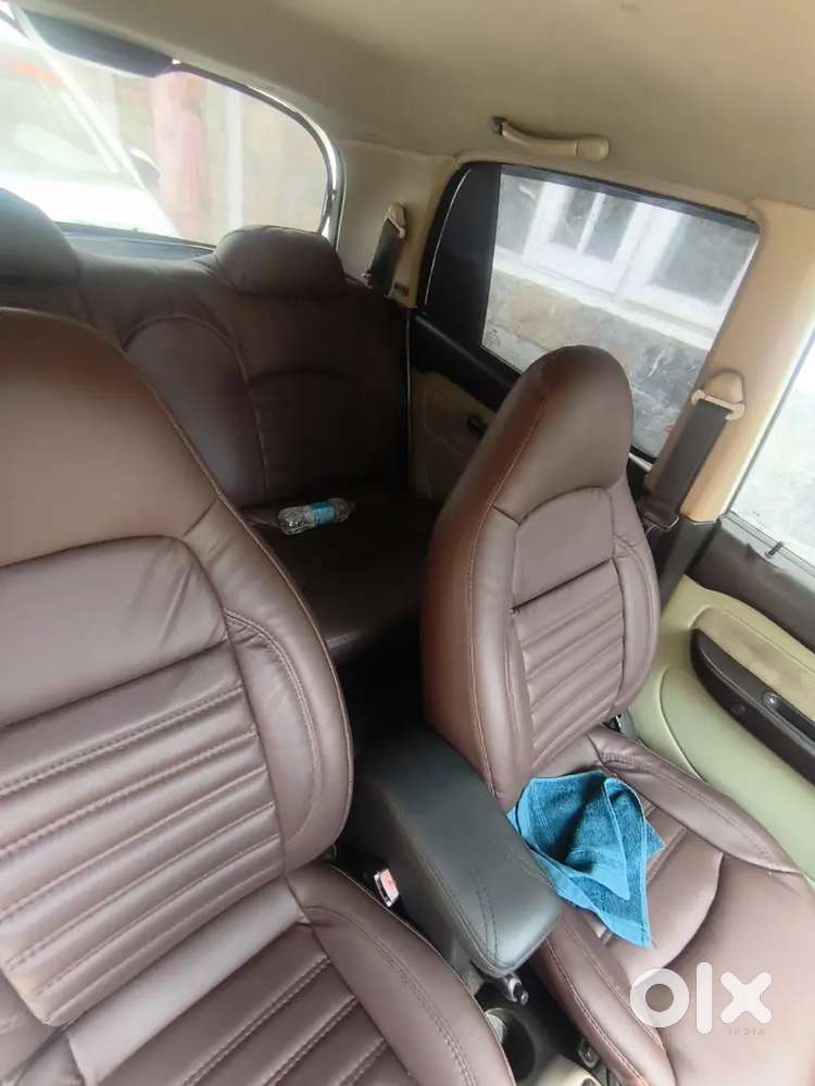 Santro White Scratch Less .