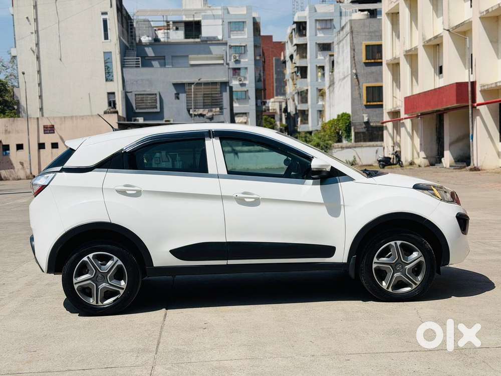 Tata Nexon 1.5 Revotorq Xm (s), 2018, Diesel