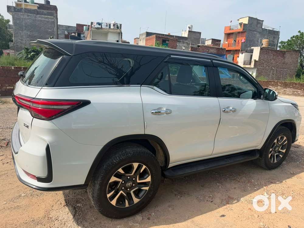 Toyota Fortuner 2024 Diesel