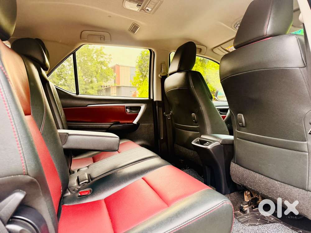 Toyota Fortuner Leader Edition (at), 2025, Diesel