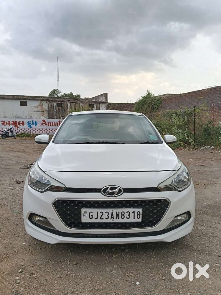 Hyundai Elite I20 Sportz (o) 1.2, 2015, Petrol