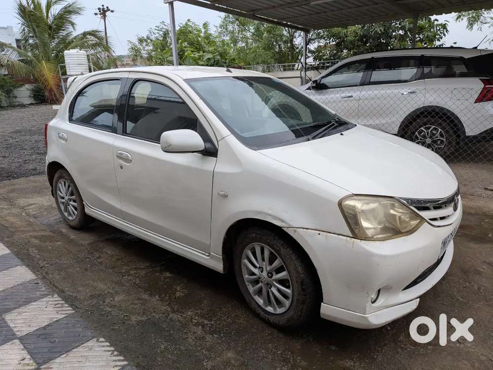 Well-maintained Toyota Etios Liva (2011) – Only 98k Km Driven!
