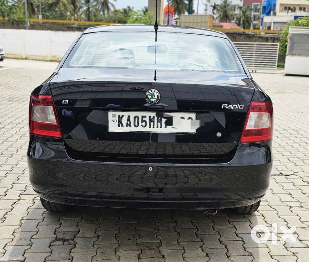 Skoda Rapid 1.5 Tdi Elegance Plus Mt Black Package, 2013, Diesel