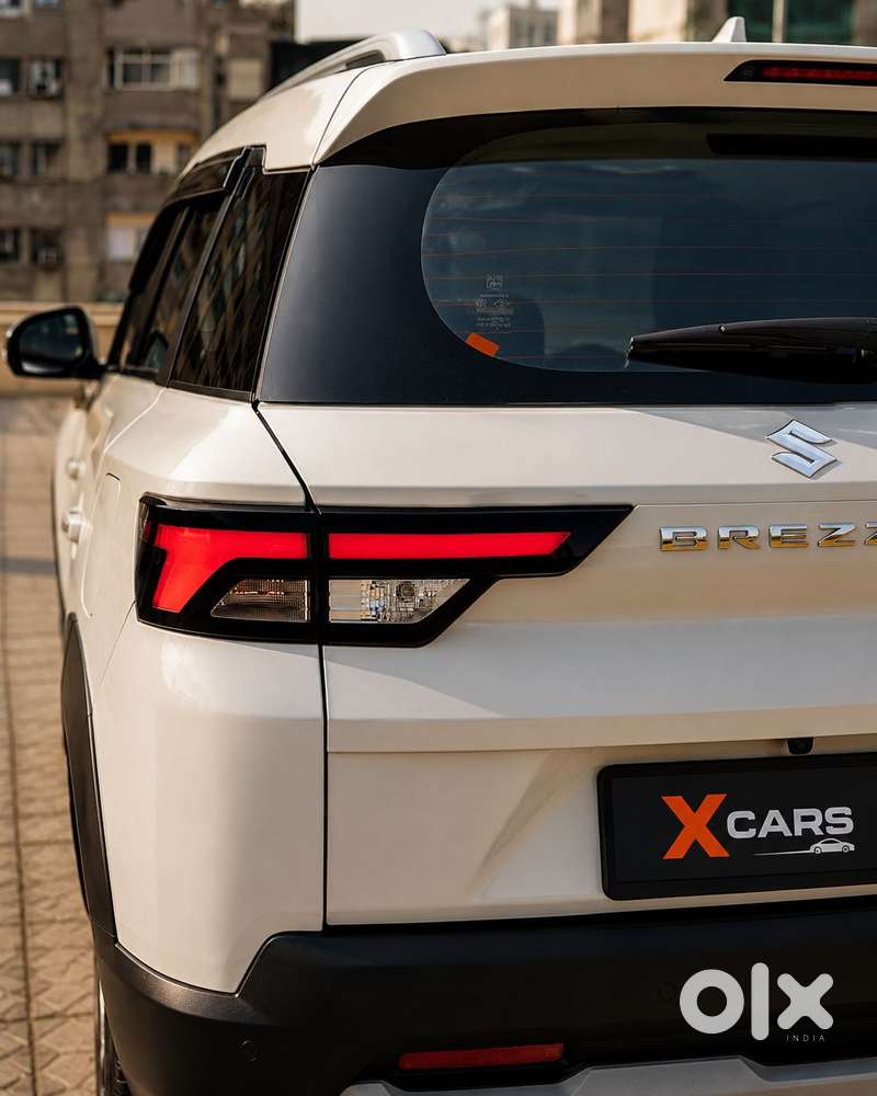 Maruti Suzuki Brezza 1.5 Zxi Plus At Smart Hybrid, 2025, Petrol