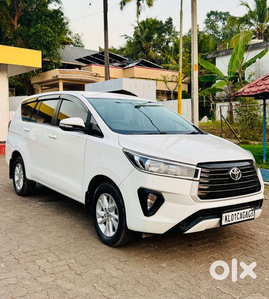 Toyota Innova Crysta 2.4 G Mt 7 Str, 2016, Diesel