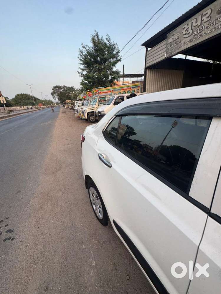 Hyundai Xcent 2015 Cng & Hybrids 128000 Km Driven