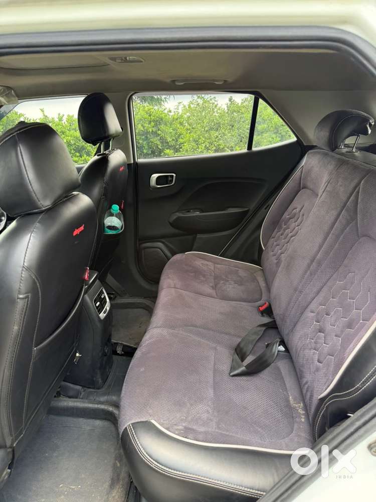 Hyundai Venue Diesel 2021