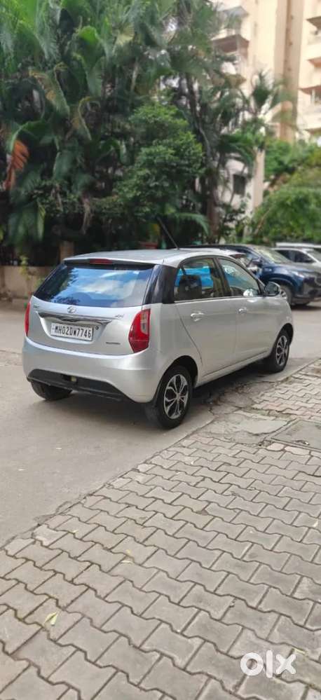Tata Bolt Revotron Xt, 2015, Petrol