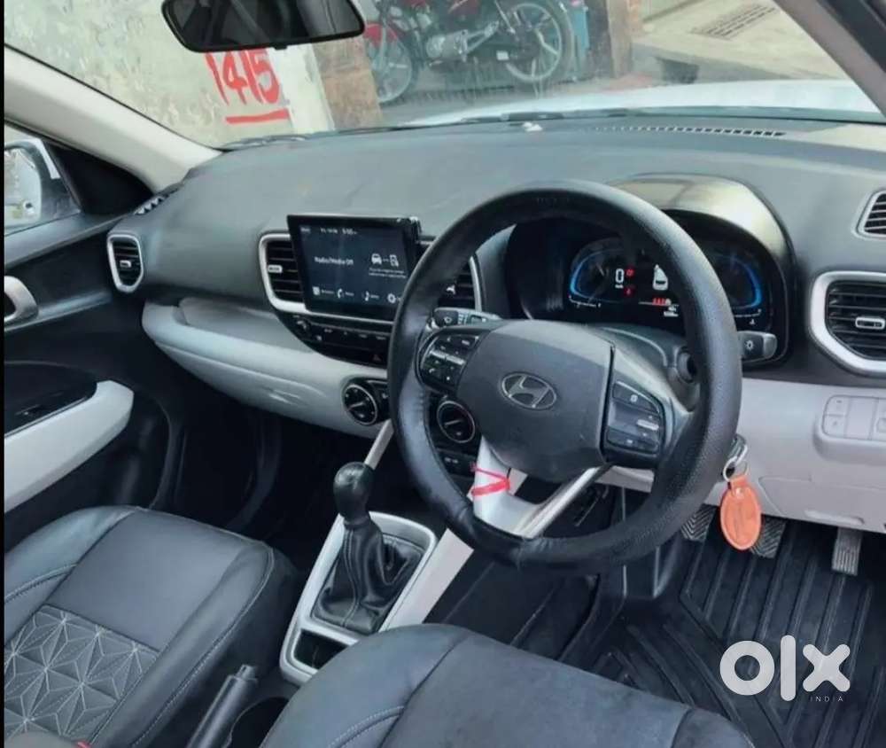 Hyundai Venue 1.2 S 2023 Showroom Condition Only 11000km Run