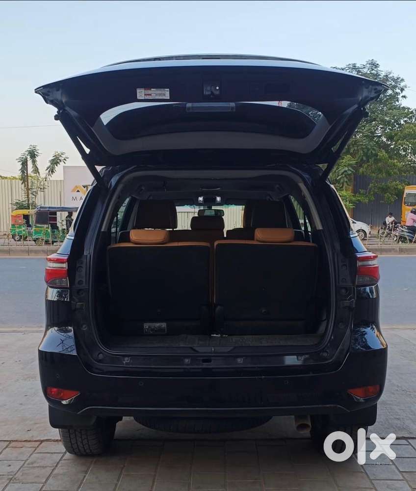 Toyota Fortuner [2021-ongoing] 2.8 2wd Diesel At, 2023, Diesel