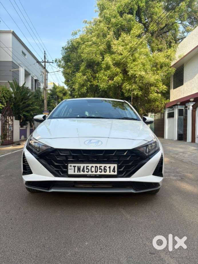 Hyundai I20 Asta (o) 1.2 Mt, 2024, Petrol