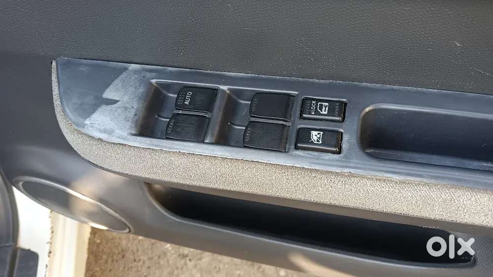 साइलेंट इंजन चलने में जोरदार आरामदायक