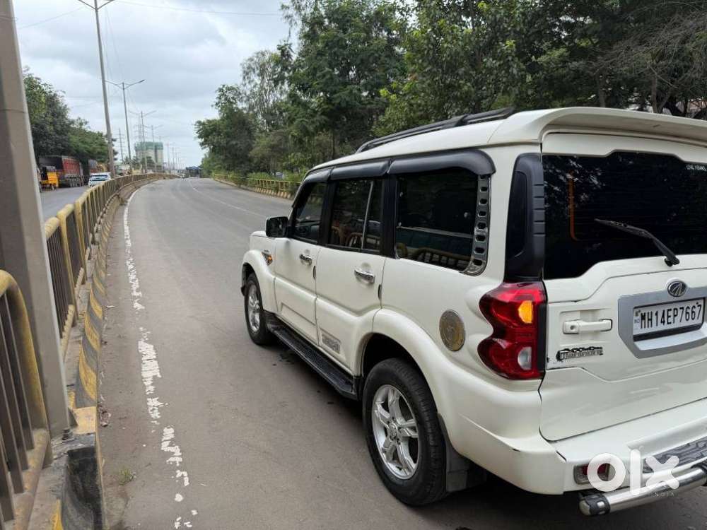 Mahindra Scorpio S10, 2014, Diesel