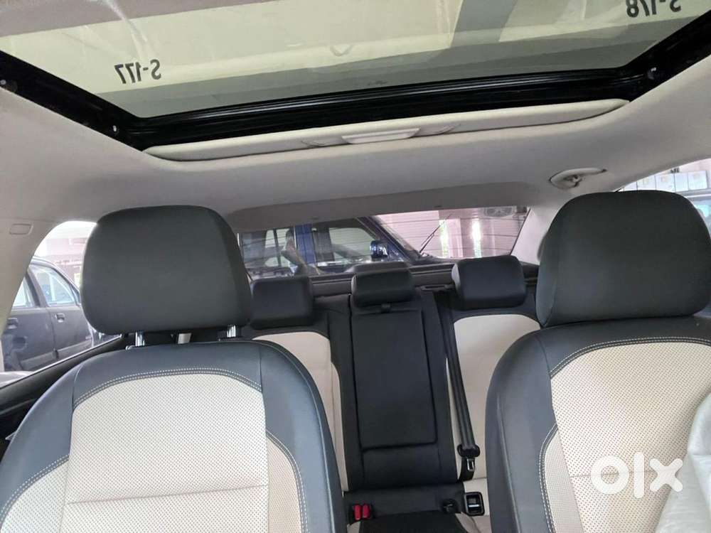 Volkswagen Virtus Topline Petrol 2023