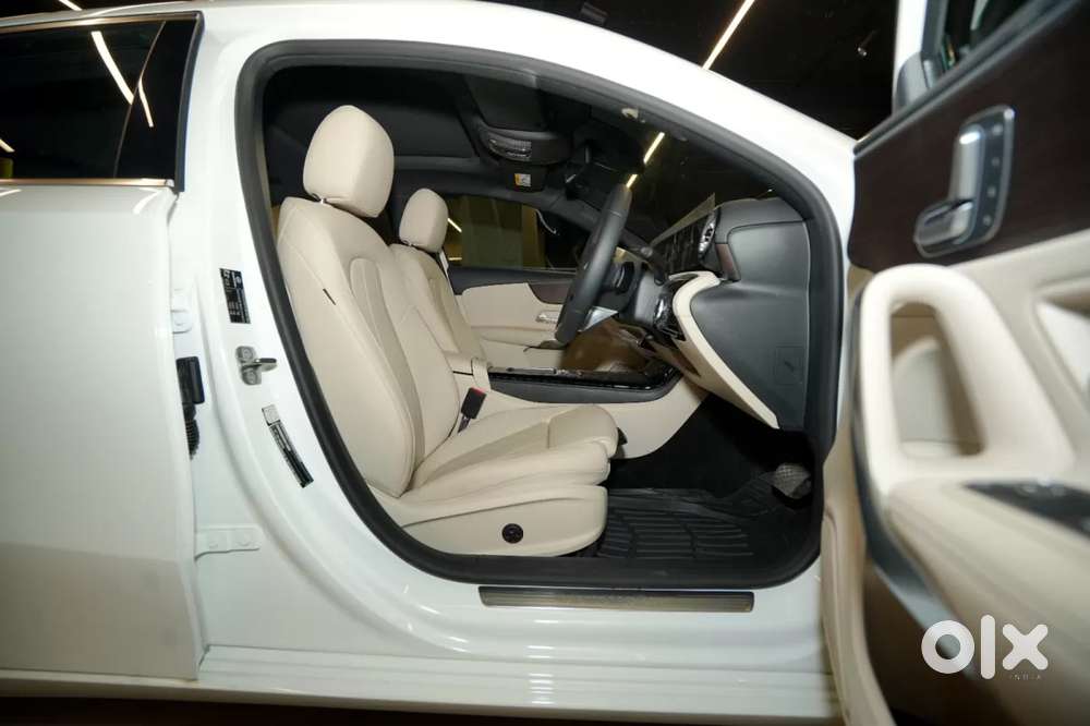 Mercedes-benz A-class Limousine 200, 2025, Petrol