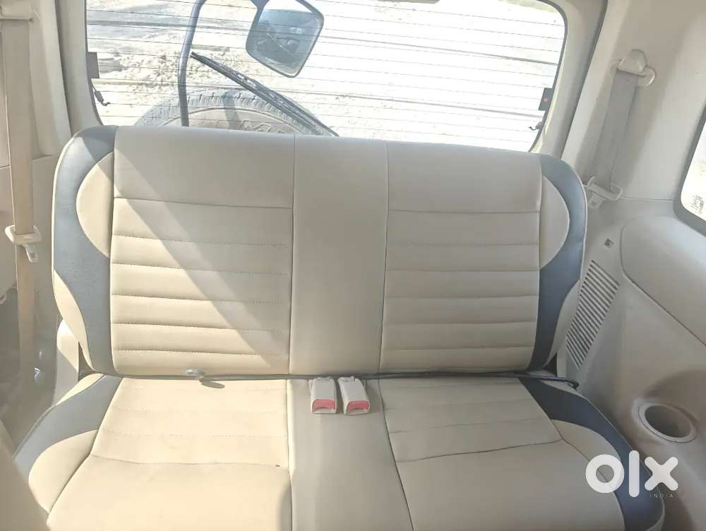 Ford Endeavour Titanium 2012