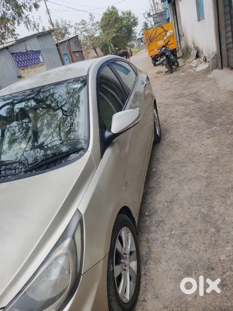 Hyundai Fluidic Verna 2012 Diesel 130300 Km Driven