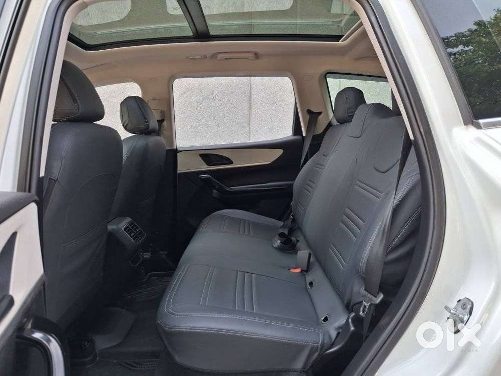 Mahindra Xuv700 2.2 Ax 5 Diesel Mt Str, 2023, Diesel