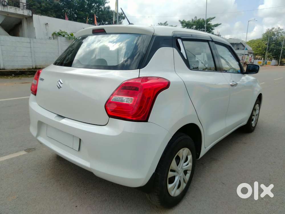 Maruti Suzuki Swift Vxi 1.2 Abs Bs-iv, 2018, Petrol