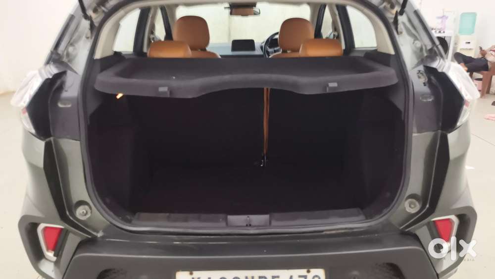 Tata Nexon Xz Plus Luxs, 2023, Petrol