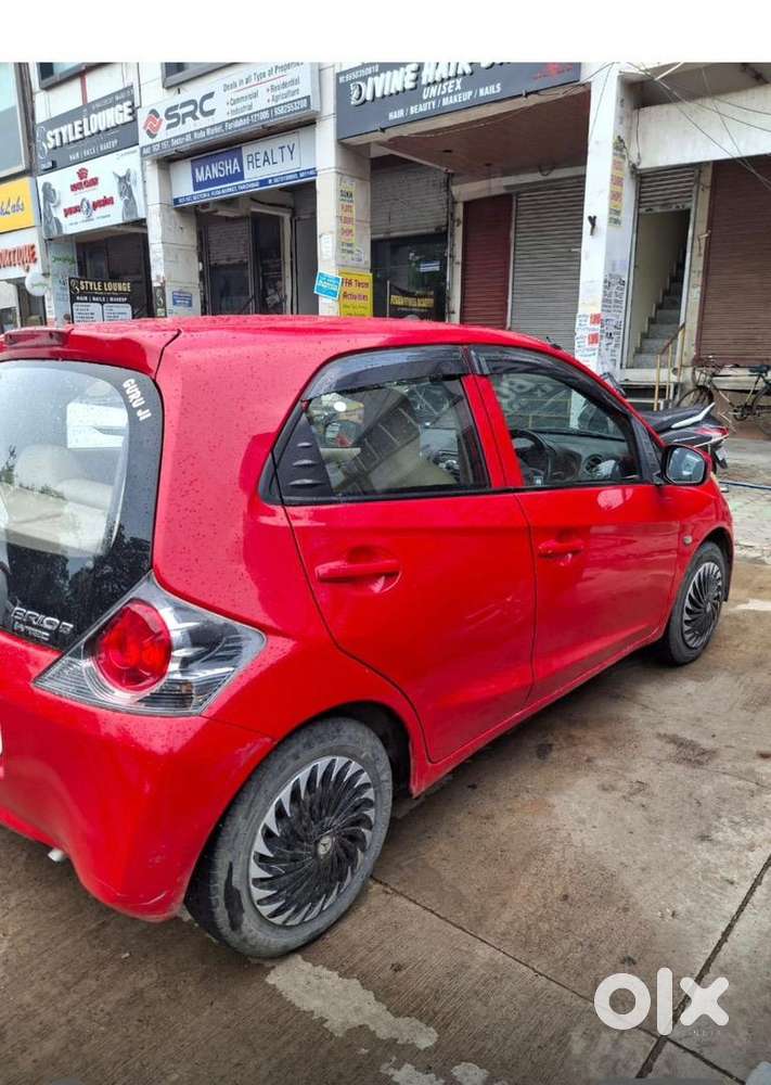 Honda Brio 2012 Petrol Well Maintained