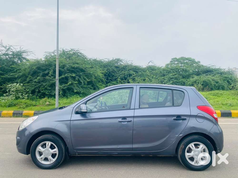 Hyundai I20 1.2 Sportz, 2010, Cng & Hybrids