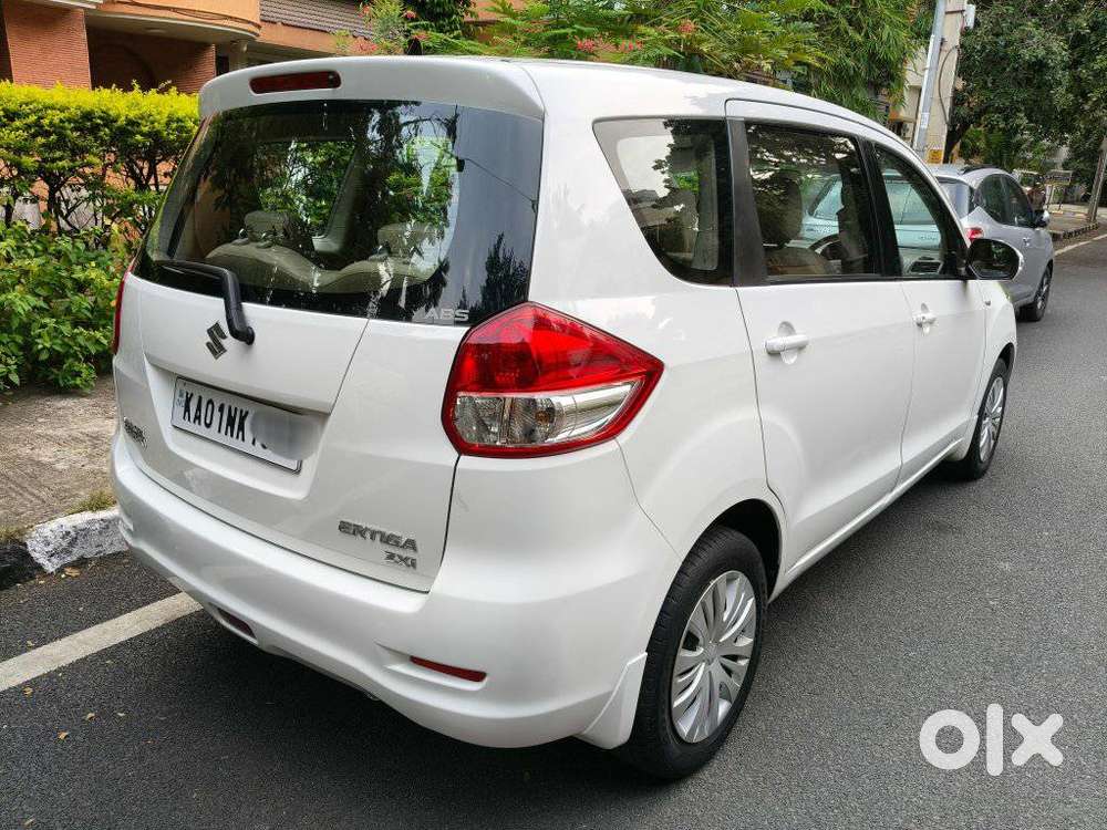Maruti Suzuki Ertiga Zxi, 2012, Petrol