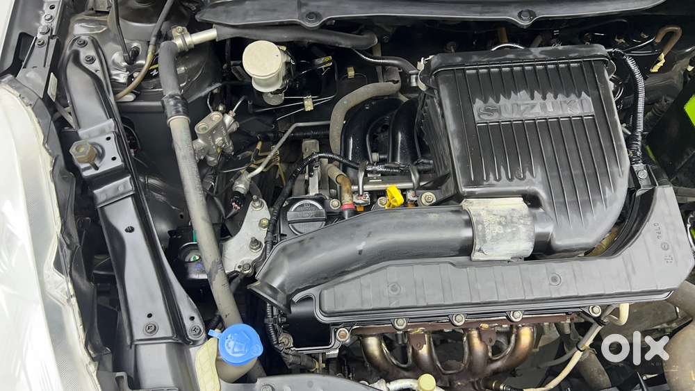 Maruti Suzuki Swift Vvt Vxi, 2016, Petrol