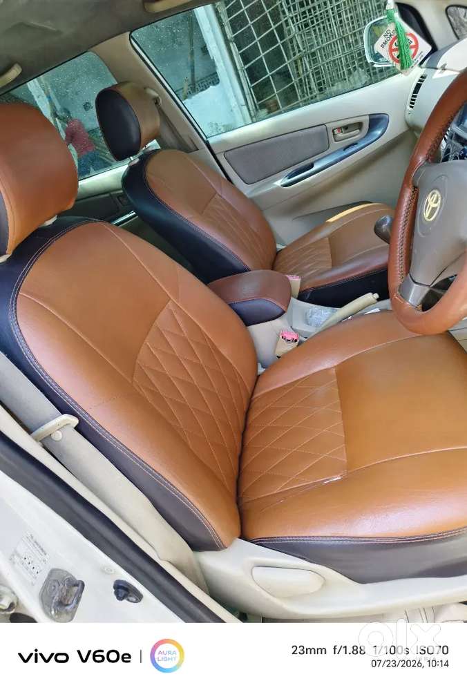 Toyota Innova Hycross Gx 2006