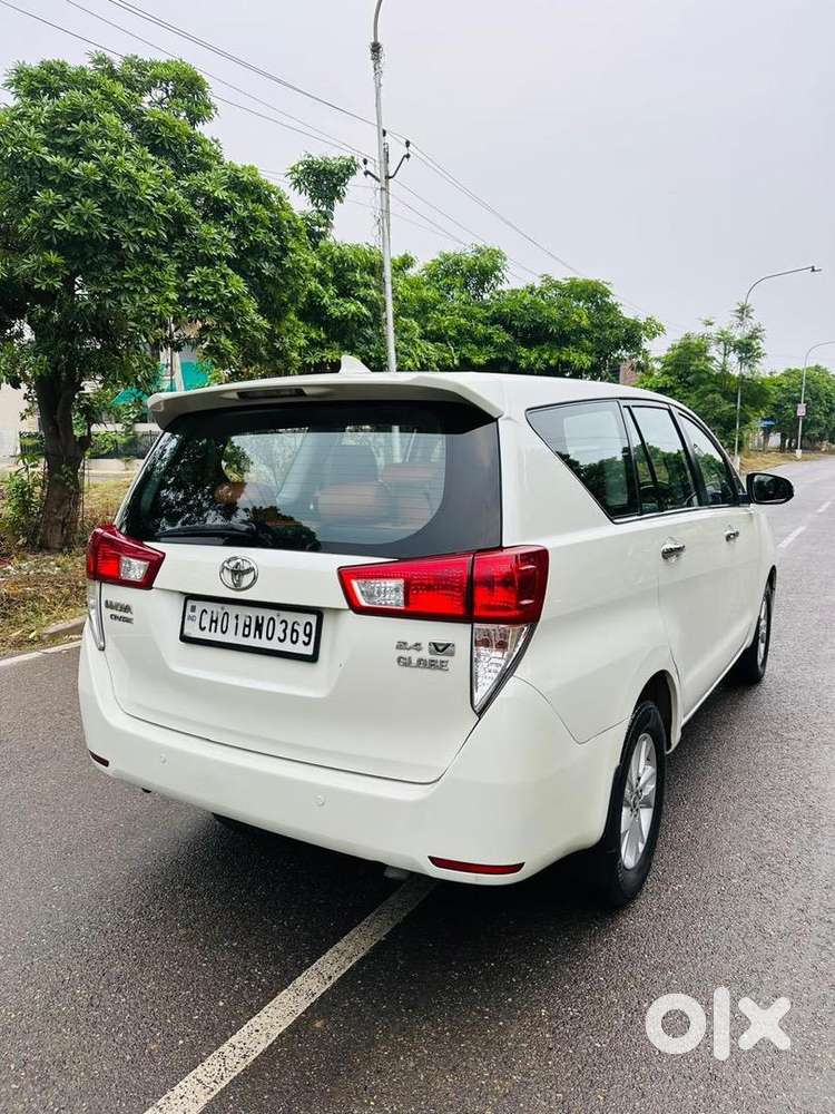 Toyota Innova Crysta 2017 Diesel Well Maintained