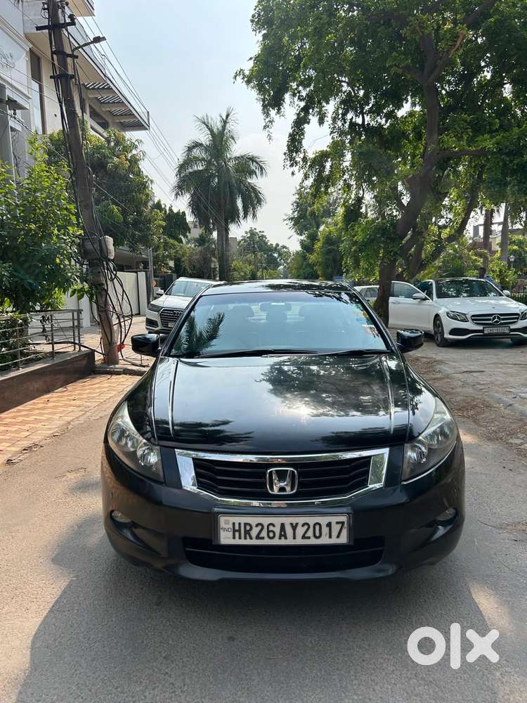 Honda Accord 2.4 Elegance Manual, 2010, Petrol