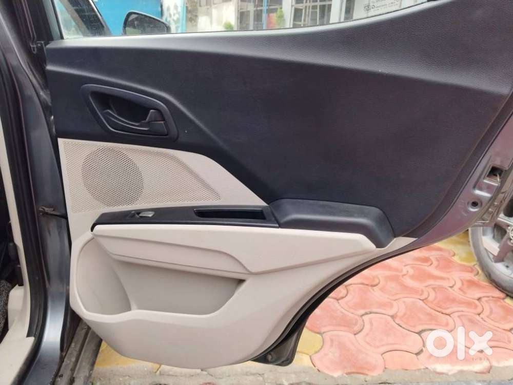 Mahindra Xuv300 W6 Diesel, 2021, Diesel