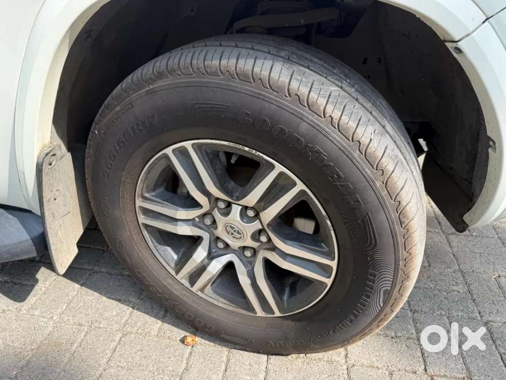 Toyota Fortuner 4x2 Mt 2.8 Diesel, 2021, Diesel