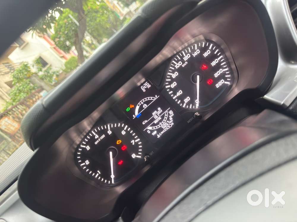 Tata Altroz Petrol 2023