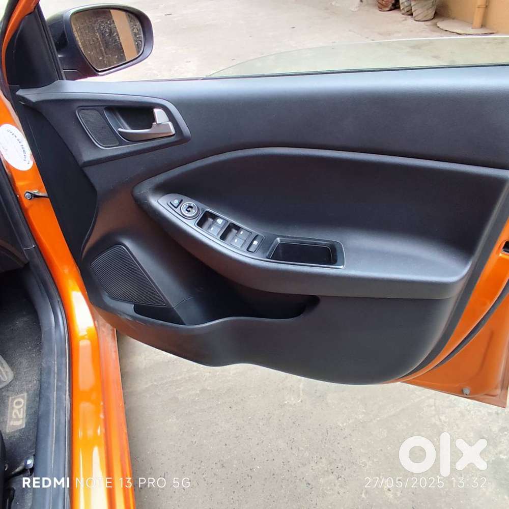 Elite I20 Sportz Plus Dual Tone