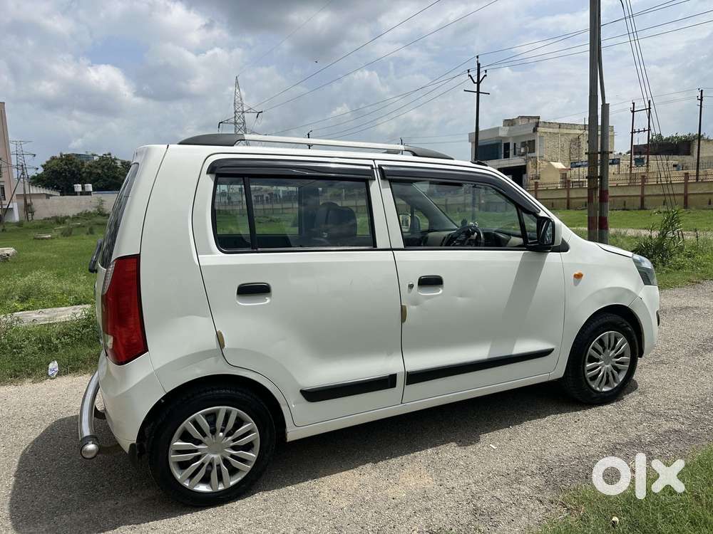 Maruti Suzuki Wagon R Vxi 1.2, 2016, Cng & Hybrids