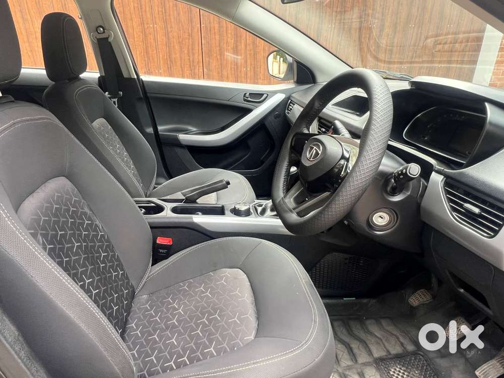 Tata Nexon 1.2 Revotron Xm, 2022, Petrol